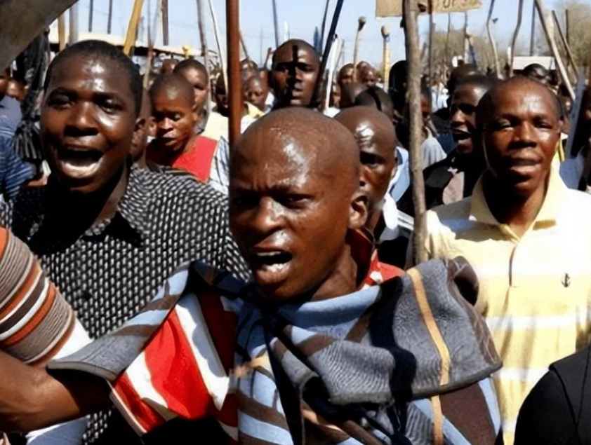 津巴布韦化!诺奖得主克鲁格曼批特朗普干预美