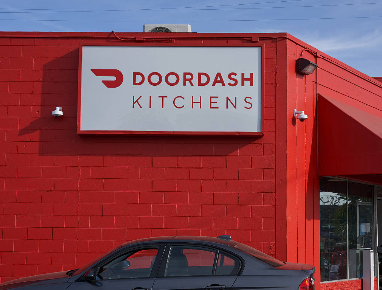DoorDash(DASH.US)联手OpenAI上线ChatGPT购物功能